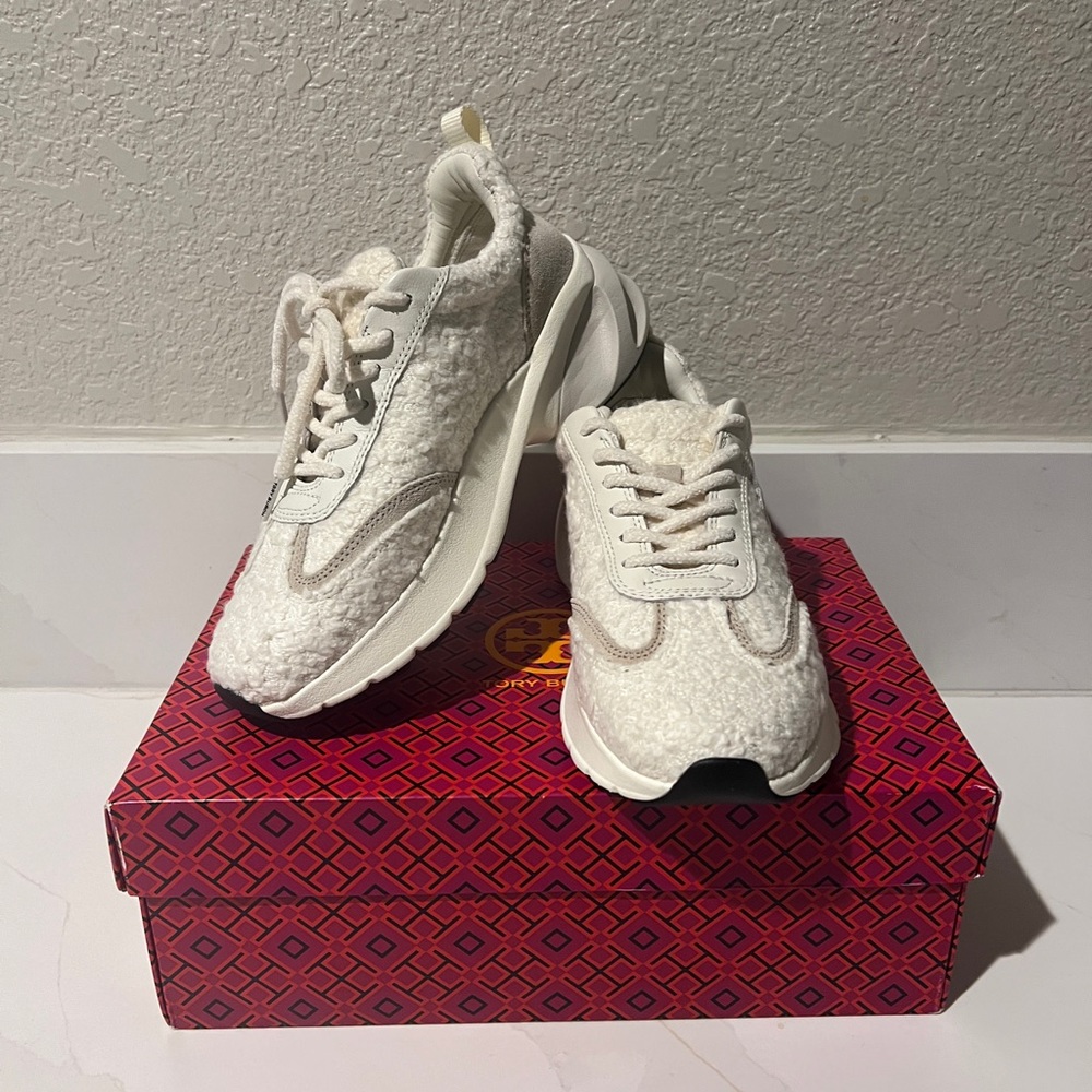 Tory Burch good luck trainer boucle size 7,5.